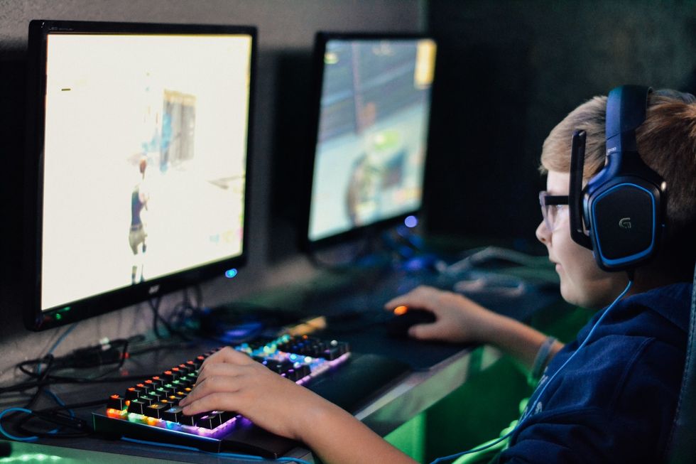 Should the Target Audience for Fortnite Battle Royale be Young Children?