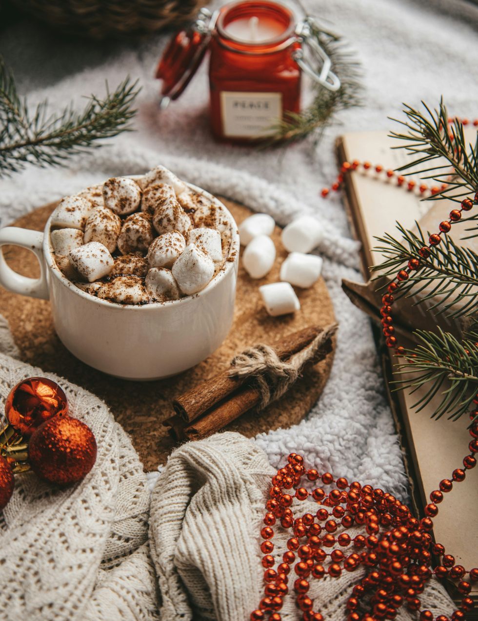 christmas mug with marshmallows