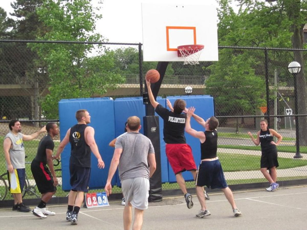 The 10 Types of "Ballers" at the KU Rec