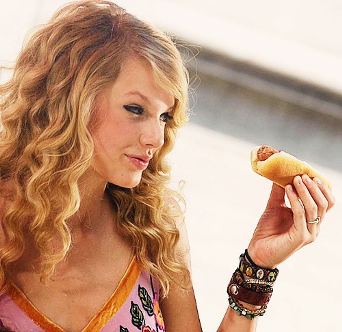 8 Times Taylor Swift Lyrics Have Described How I Feel About Food