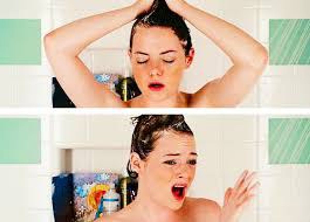 8 Things We All Do In The Shower