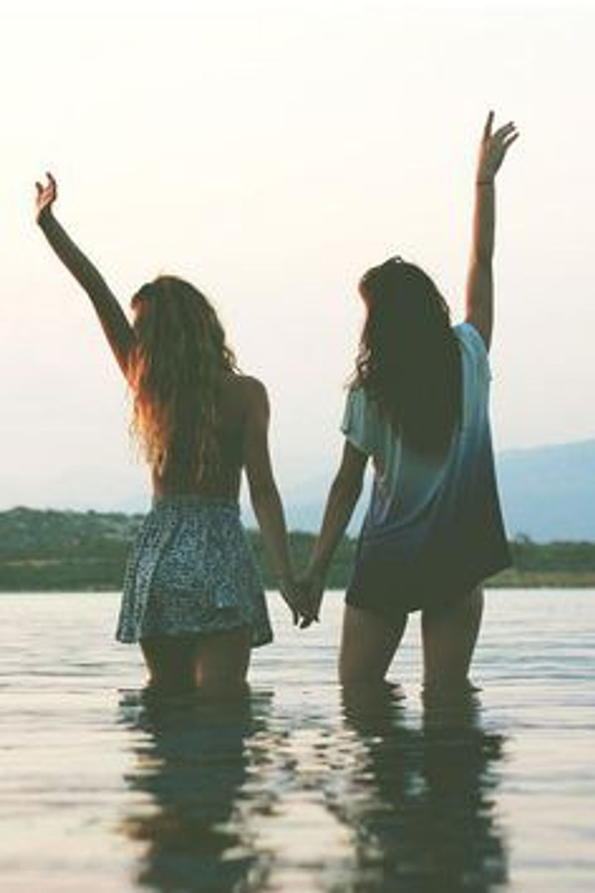 10 Summer Adventures to Take With Your BFF