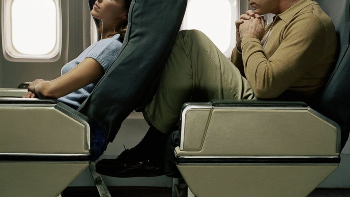 30 Things You're Thinking While Flying