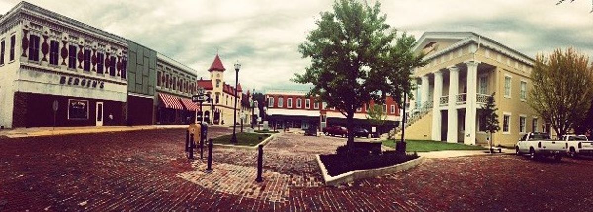 19 Signs You Grew Up in a Small Town