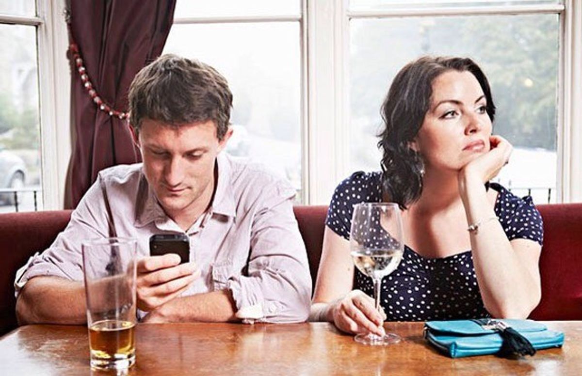 Why We Should Separate Dating And Technology