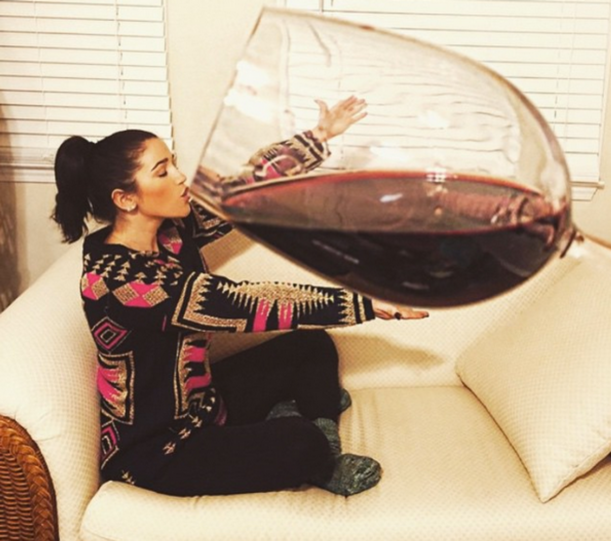 15 Signs You're A Complete And Total Wine-aholic