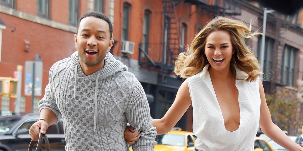 Chrissy Teigen Pregnant, Twitter Fans Rejoice Everywhere