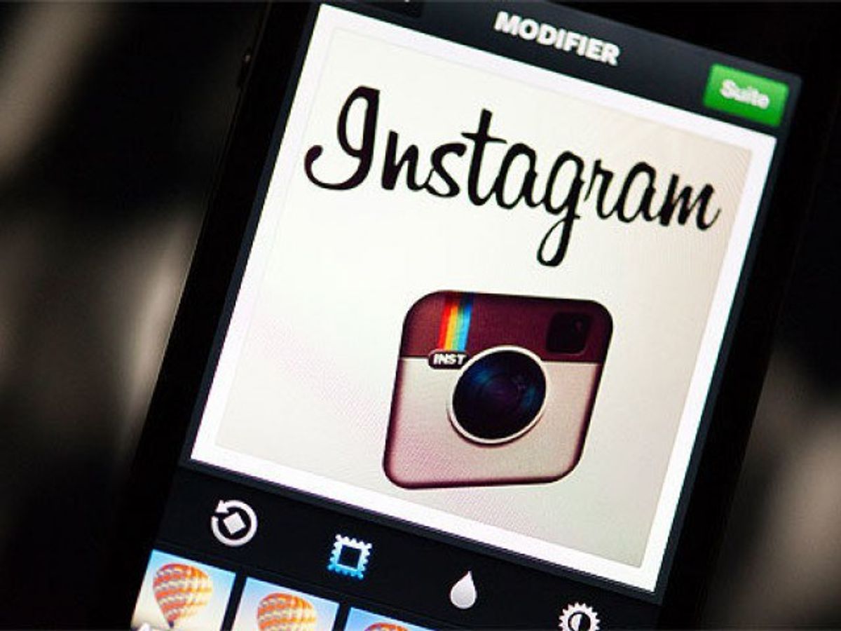 10 Accounts Every College Student Should Be Following on Instagram