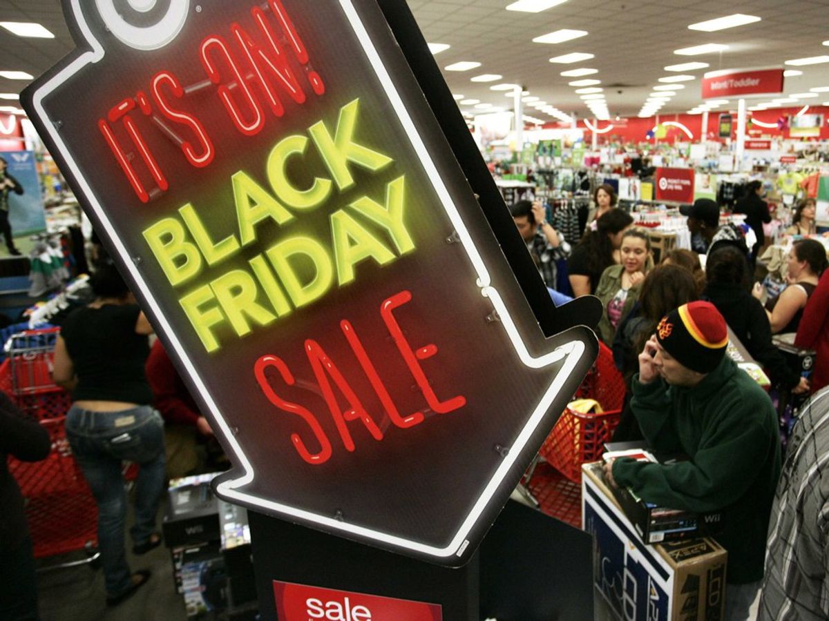 7 Useful Things College Students Should Buy On Black Friday