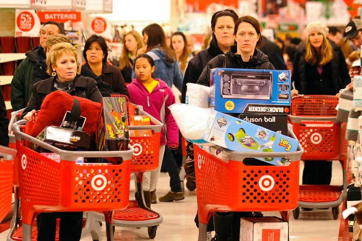 16 Thoughts Every Retail Worker Has on Black Friday