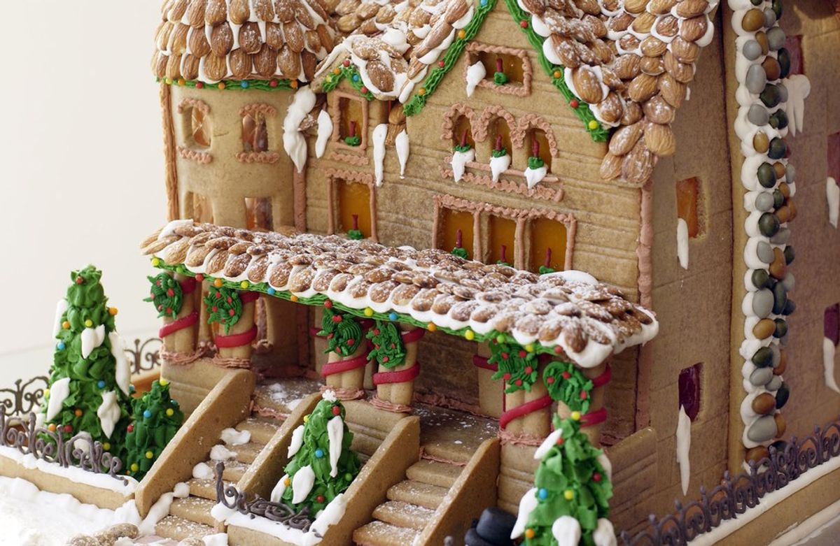 How To Make The Best Gingerbread House In Town