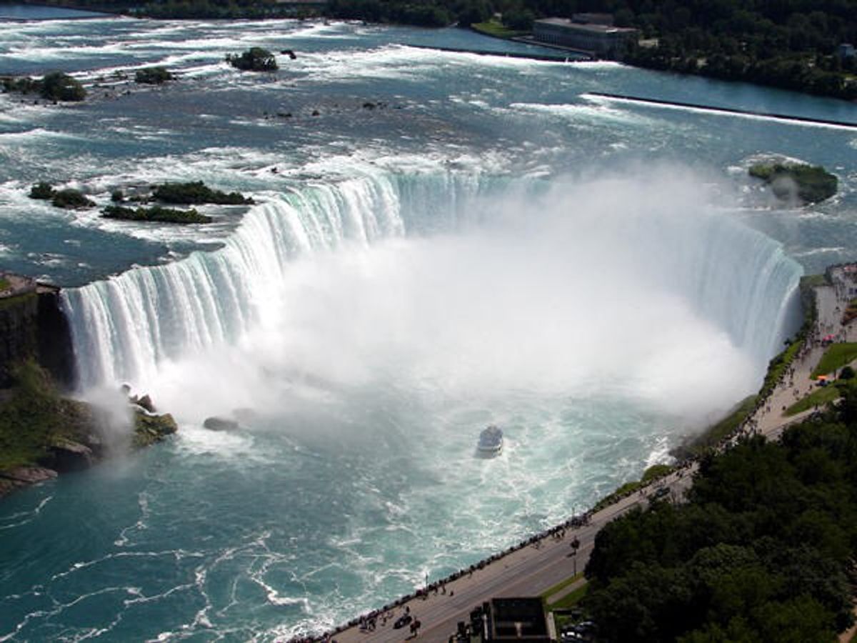 6 Reasons You Need To Plan A Vacation To Niagara Falls