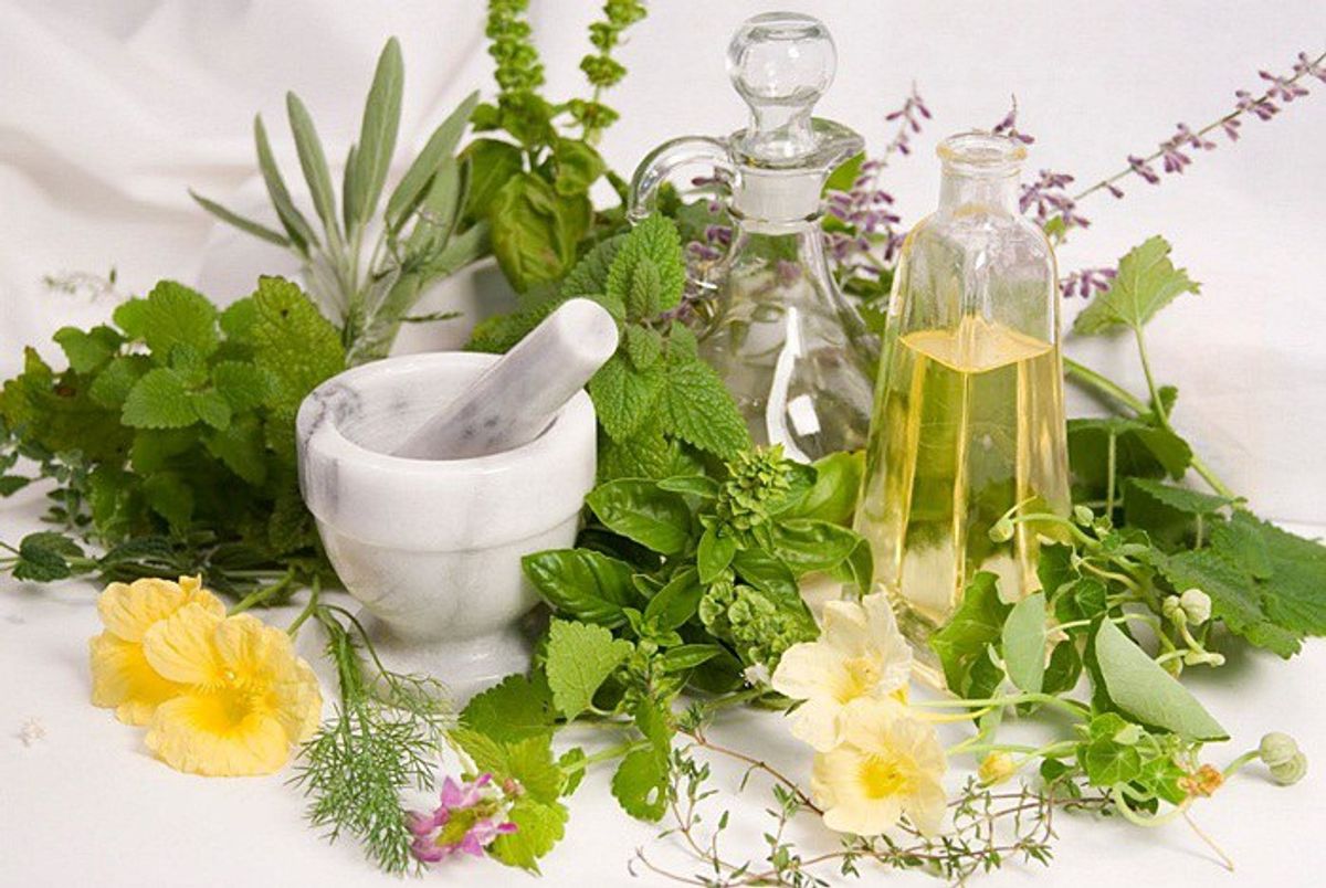 11 Life-Changing Natural Oil Remedies For Everyday Ailments