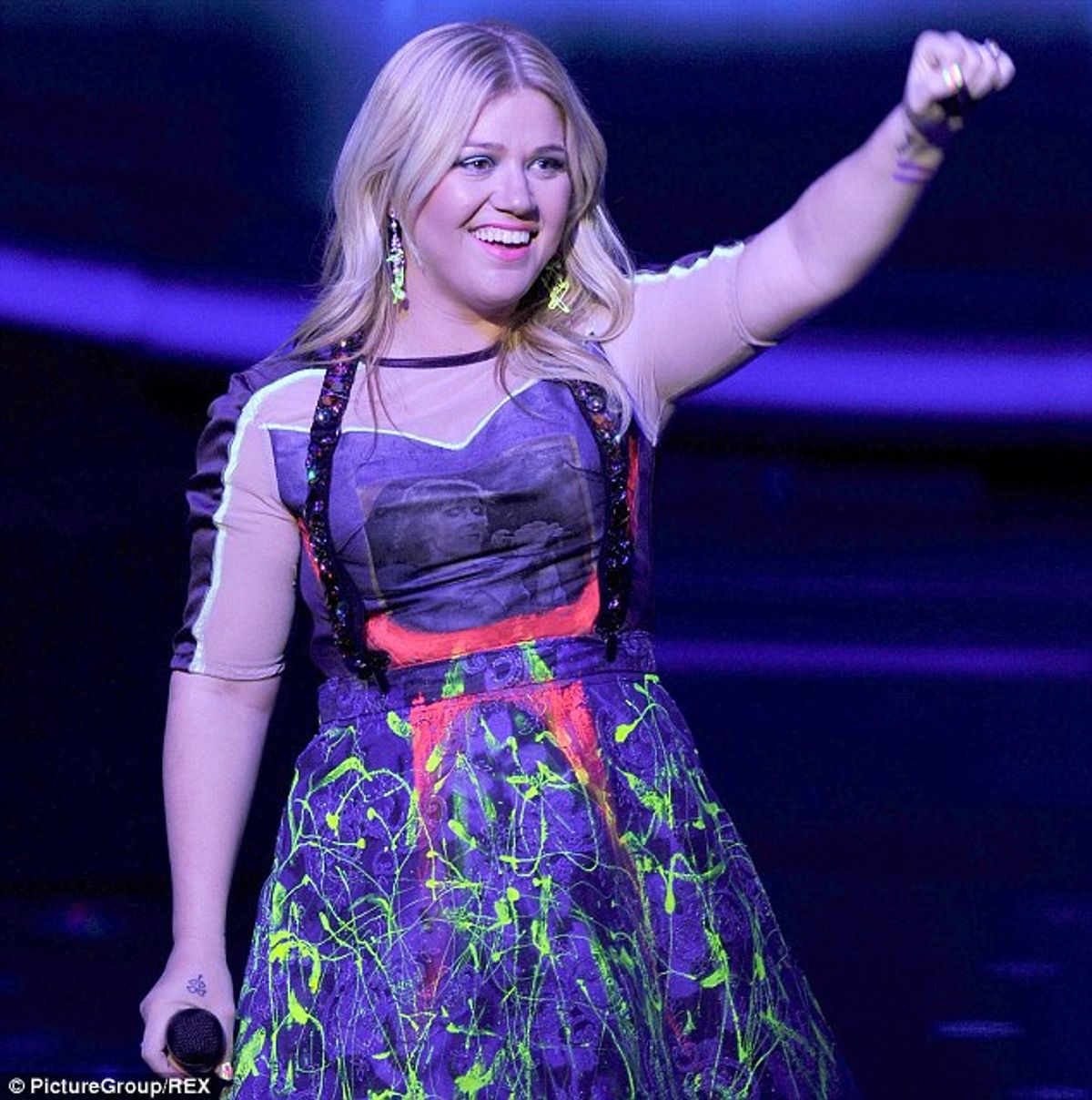 12 Scream-Along Songs That Prove Kelly Clarkson is the Queen of Anthems
