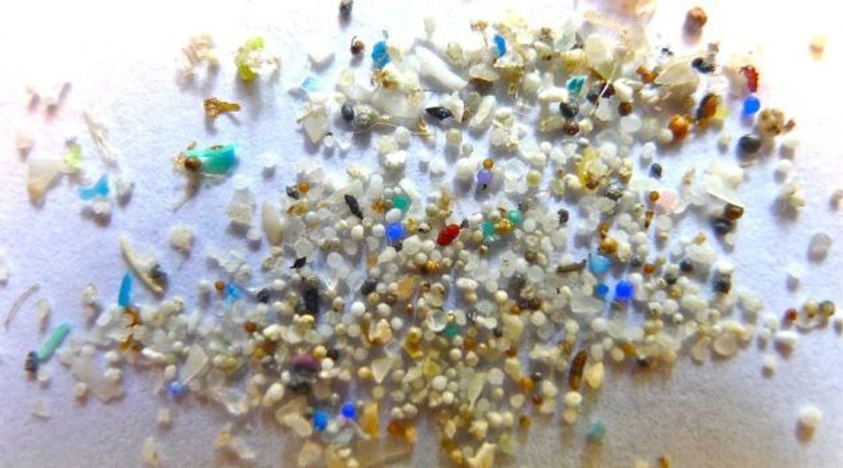 Congress Bans Microbeads: Try These Safe Alternatives To Your Favorite Exfoliant