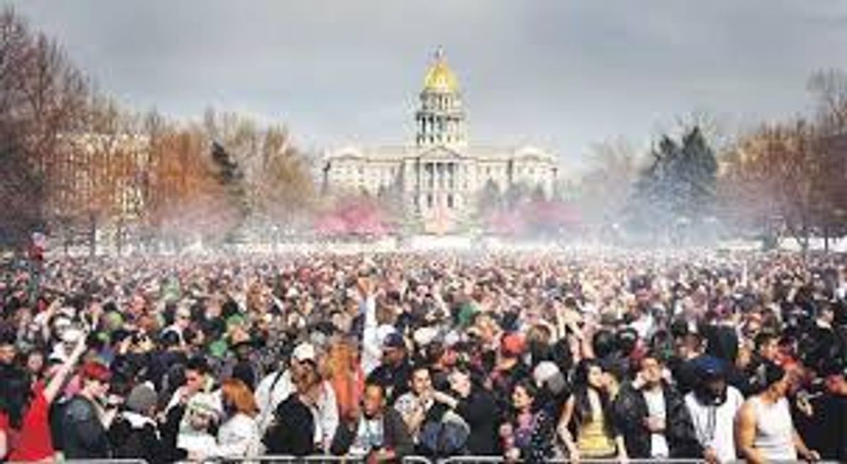 Colorado Marijuana Revenue Takes In $996 Million