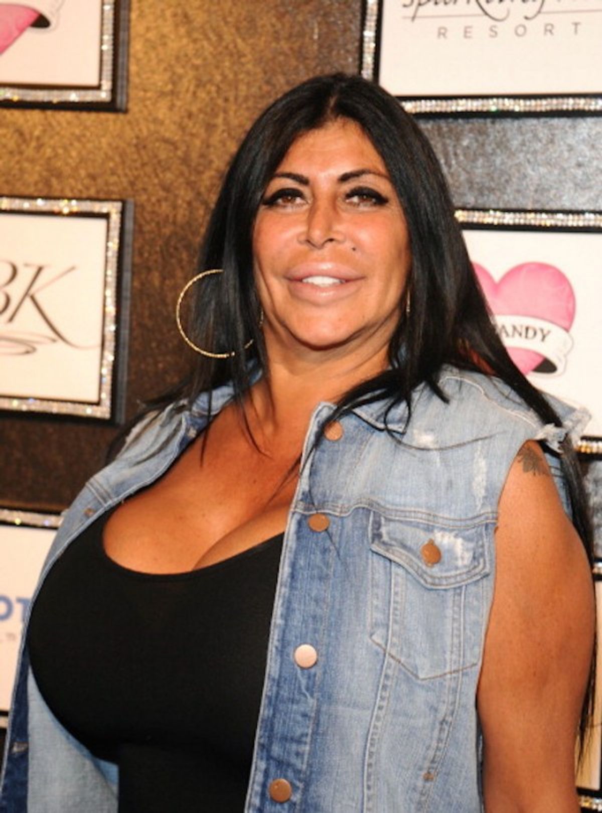 Angela "Big Ang" Raiola Ends Battle With Cancer