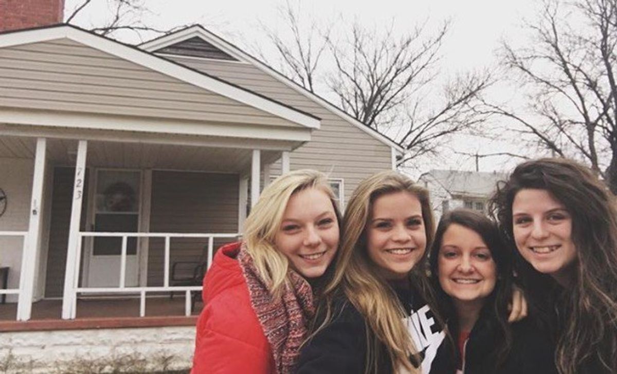 13 Emotions College Students Experience While House Hunting