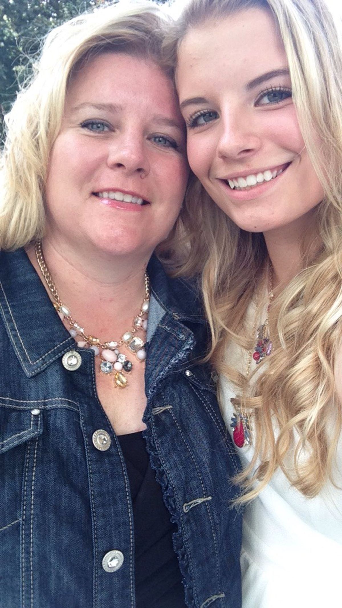 9 Reasons Why Your Mom Is Really Your Best Friend