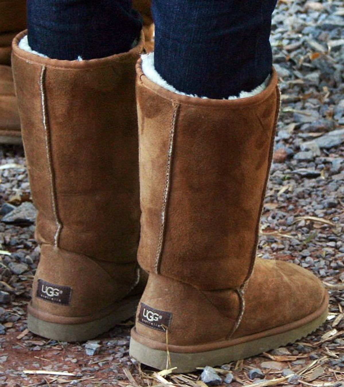 6 Struggles Girls Who Wear Uggs Can Understand