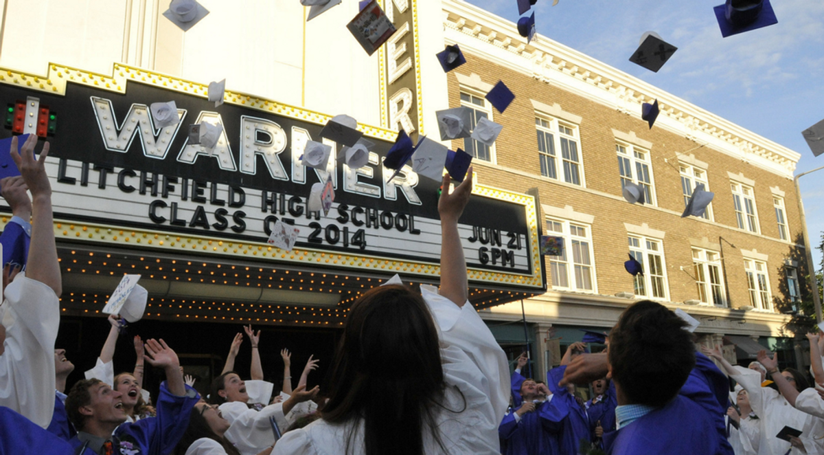 20 Signs You Went To A Small High School