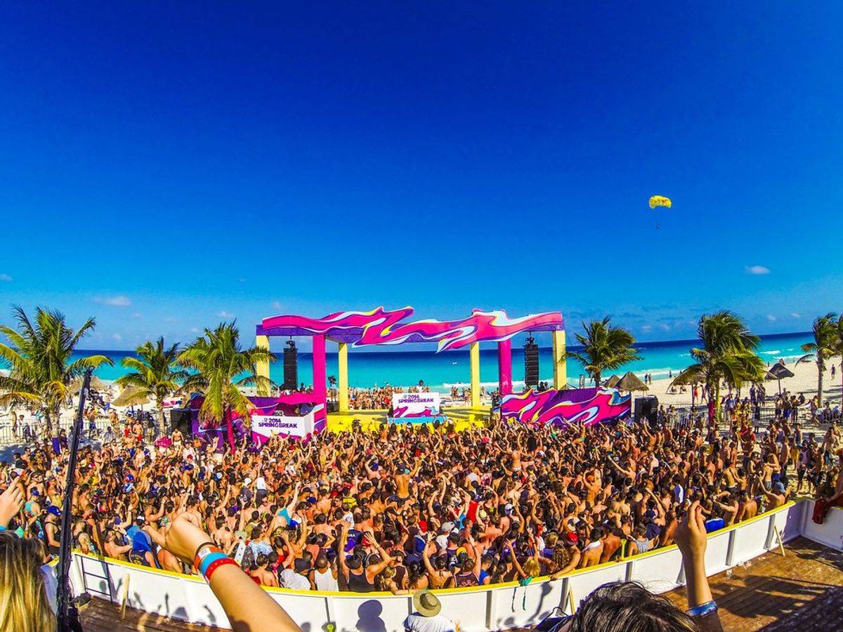 5 Truths About What Actually Happens On Spring Break