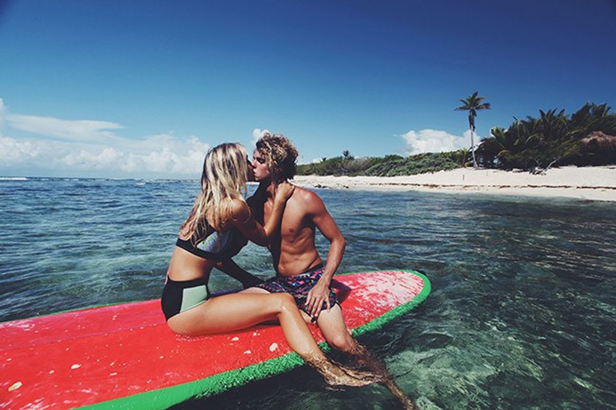 The "Ultimate" Bucket List Based On The Lives Of Jay Alvarrez And Alexis Ren