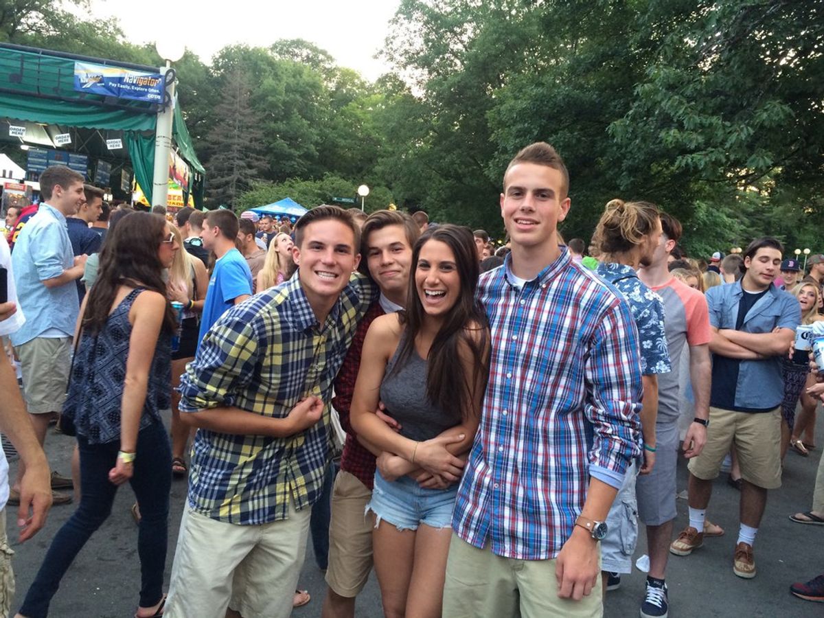 15 Thoughts of Every Teenager at a SPAC Concert