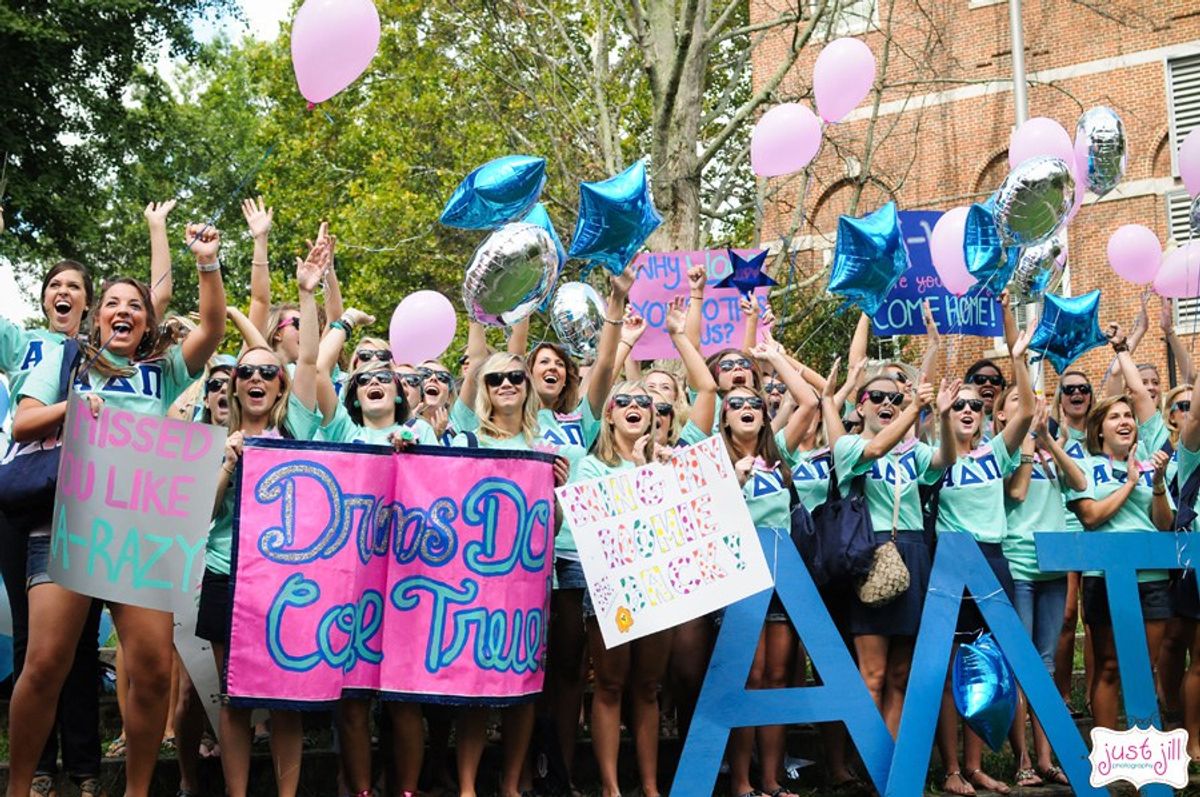 11 Signs That You Are A Sorority Girl