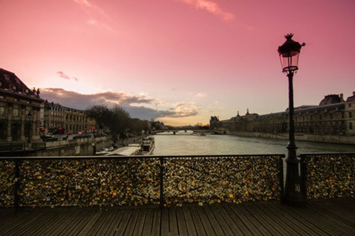 Love Lock Bridge Moves To Los Angeles