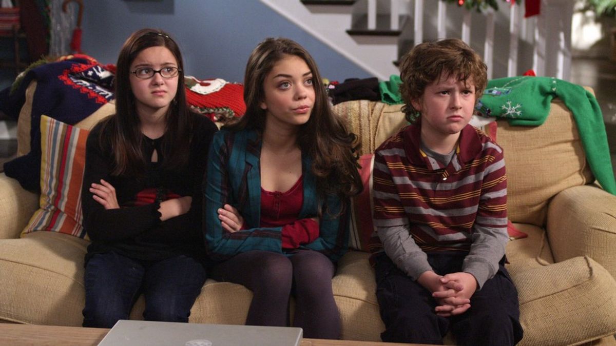 20 Signs You're The Oldest Sibling