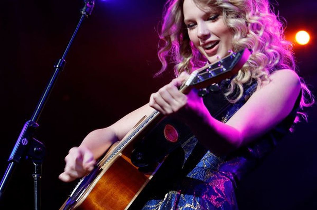 16 Signs That You've Been A True Taylor Swift Fan Since Day One