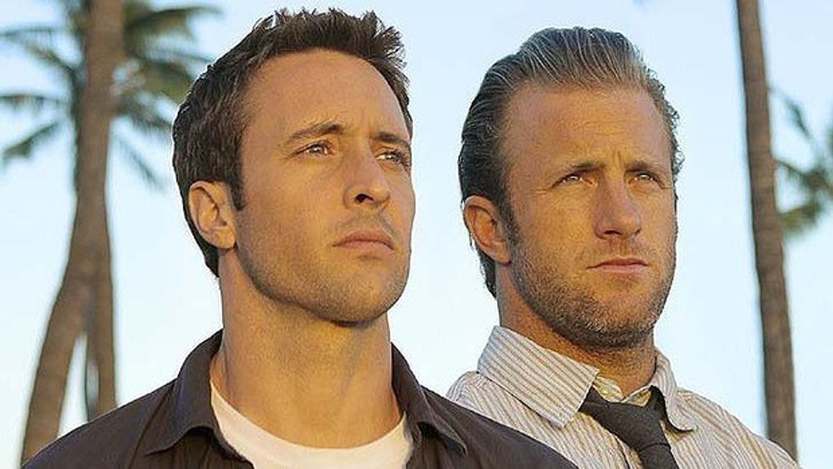 The End of the Semester as Told by Lieutenant Commander Steve McGarrett and Detective Danny Williams