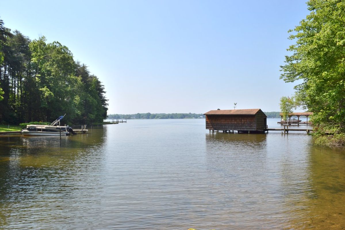 A Weekend At The Lake