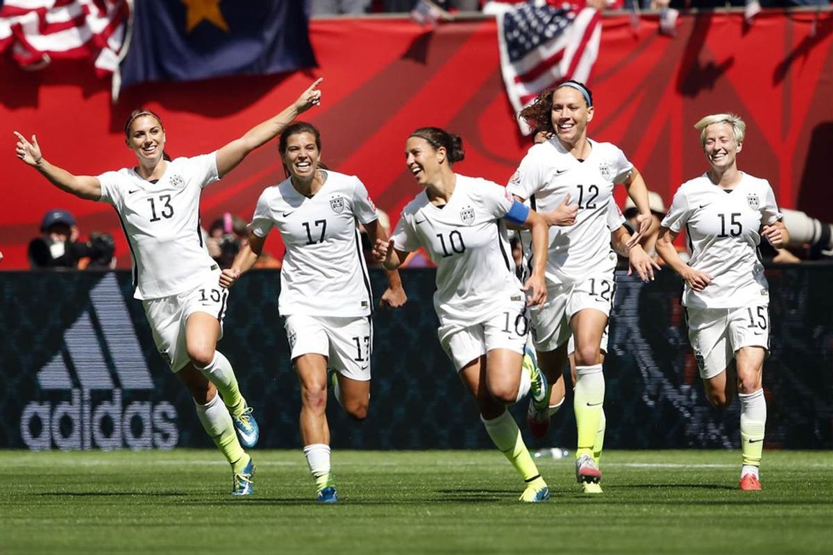 US Womens Soccer: "Equal Play, Equal Pay"