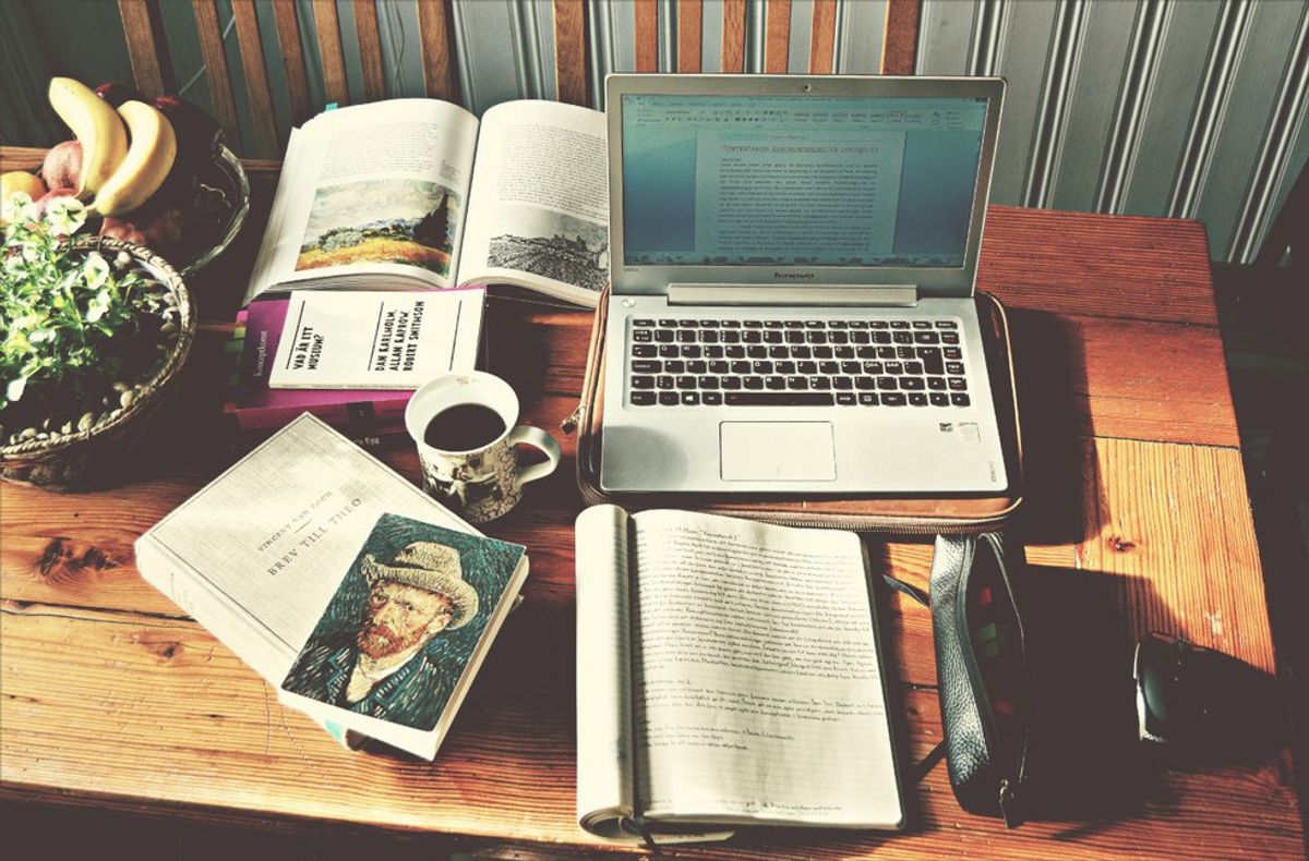 7 Ways To Actually Get Your Summer Assignments Done