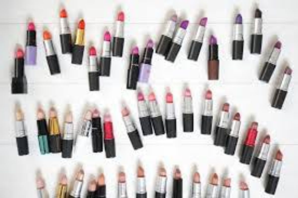 A Day In The Life Of A Lipstick Addict