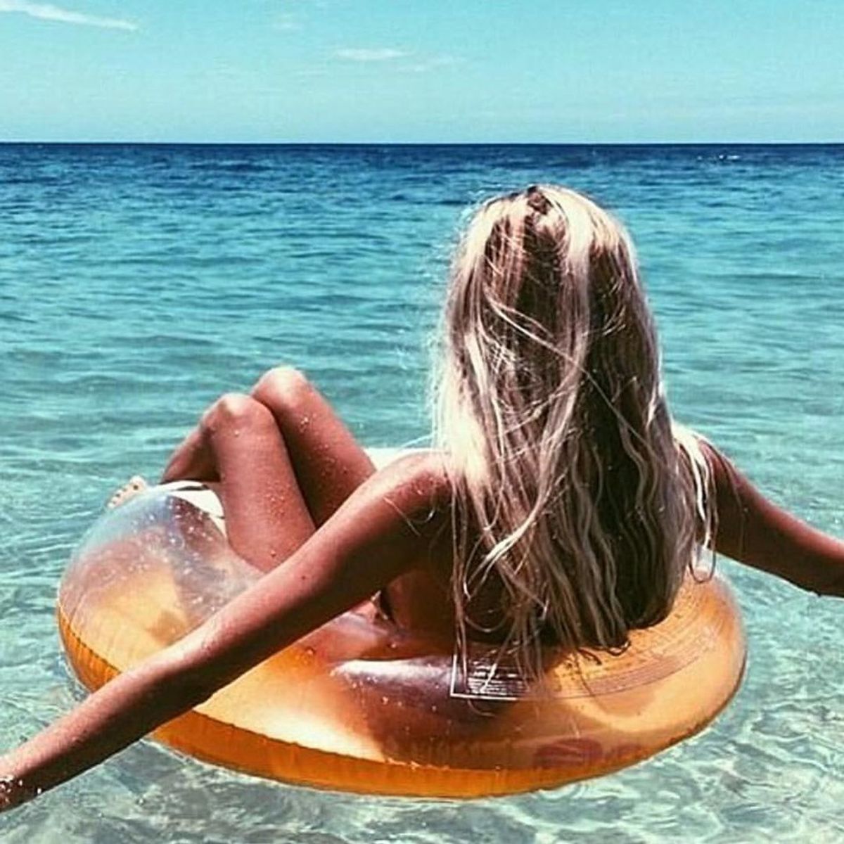 11 Beach Essentials Every Girl Needs