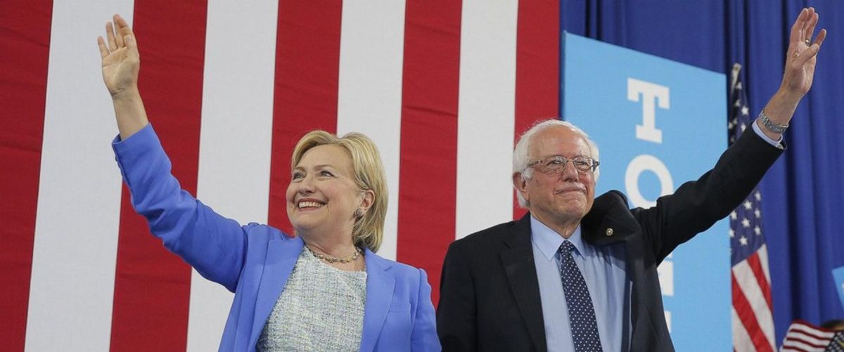 Bernie Sanders Endorses Hillary Clinton