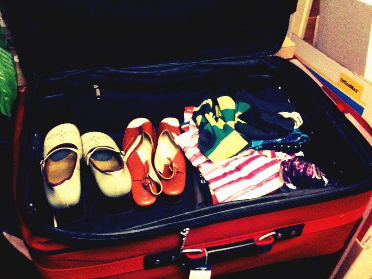 10 Thoughts I Have While Packing For A Trip