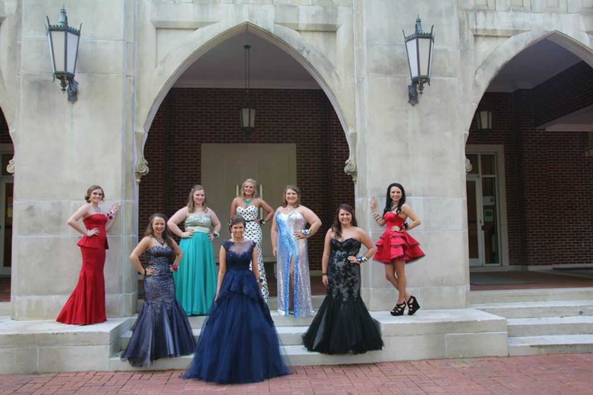 6 Characteristics Of The Prom Squad