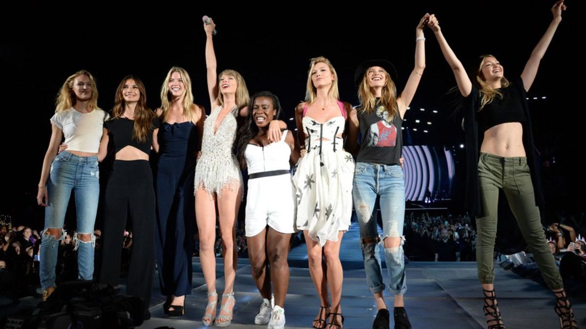 20 Reasons Why I Stand with Taylor Swift