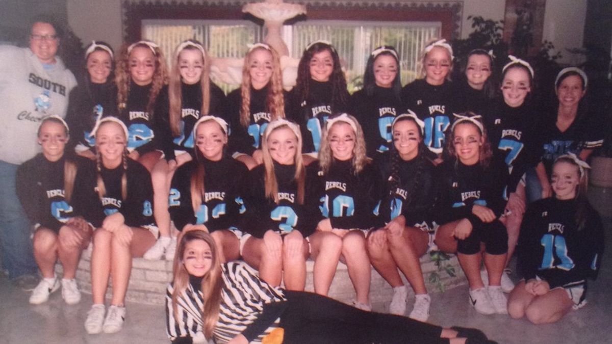 5 Signs You Did High School Cheerleading