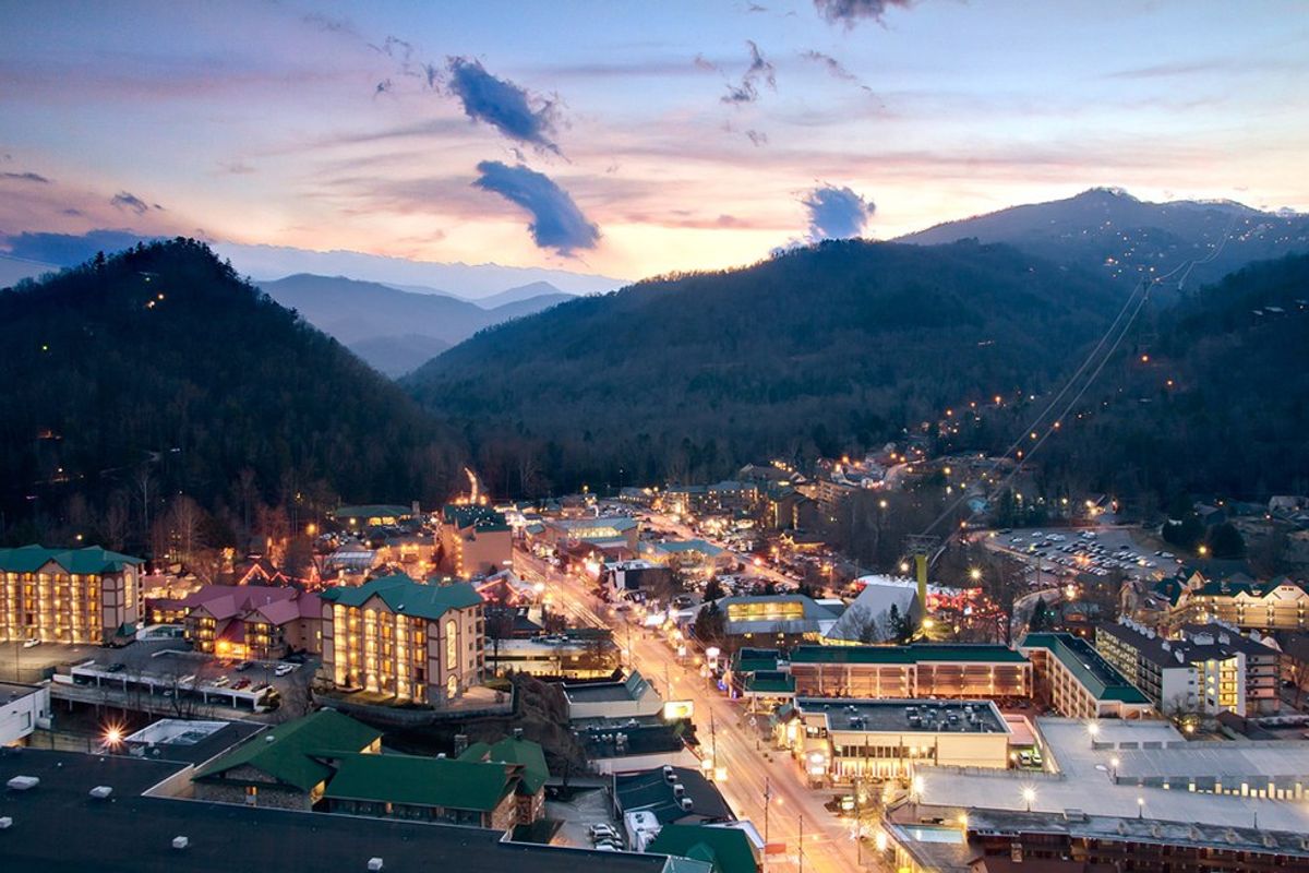 Why Gatlinburg And Pigeon Forge, Tennessee Should Be Your Next Vacation