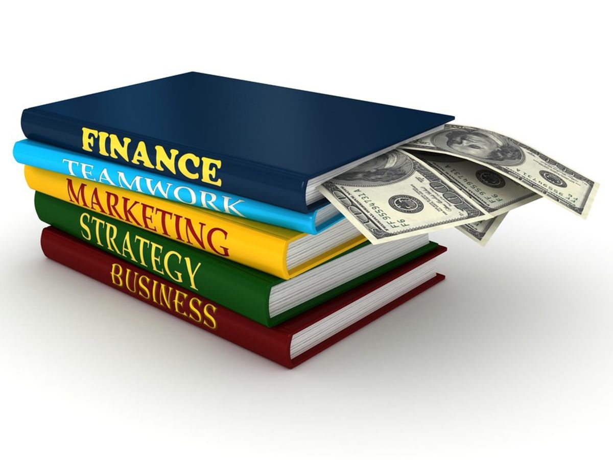 5 Tips For Saving Money On College Textbooks