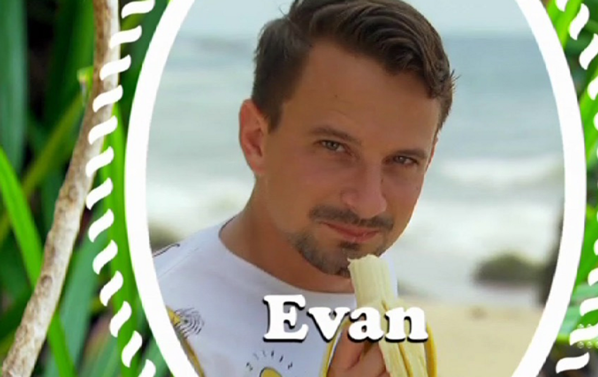 Welcome to 'Bachelor In Paradise' Where Evan Is A Perv