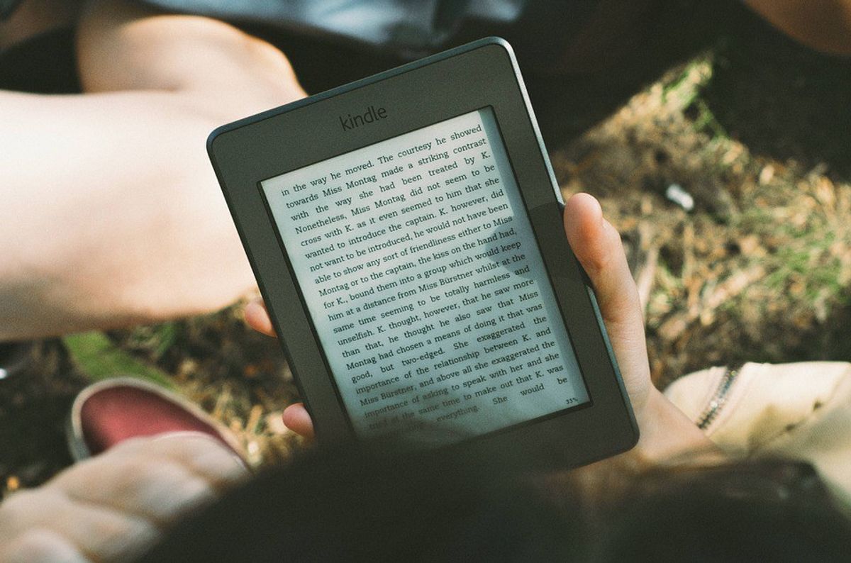 E-readers: Don't Knock Them Before You Try Them