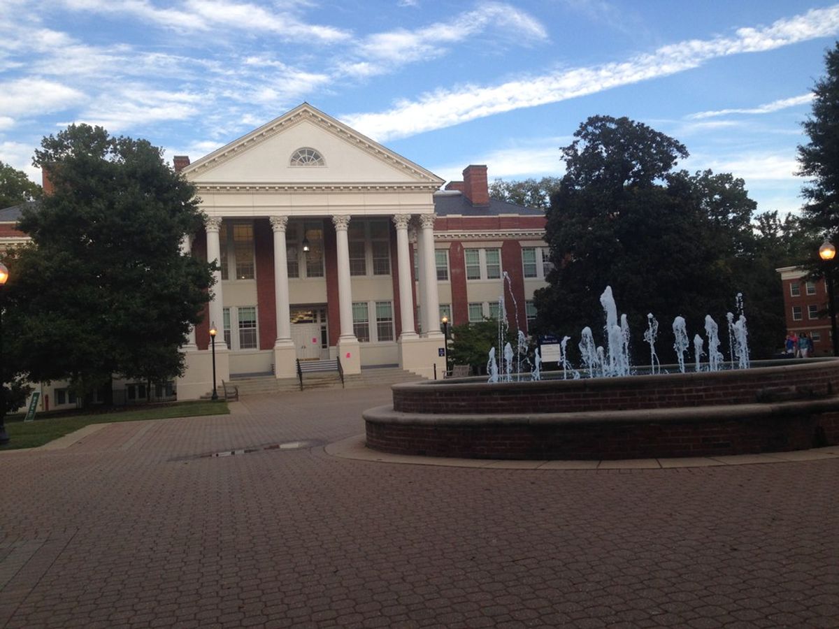 20 Signs You Go To UMW