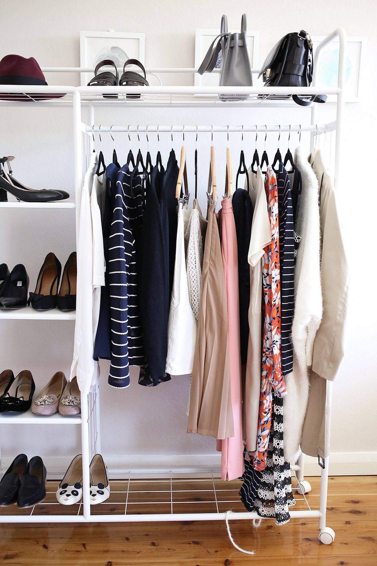 4 Reason To Have A Capsule Wardrobe