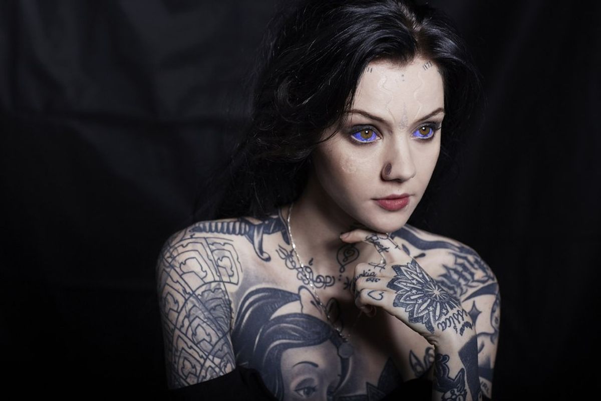 On Grace Neutral and Beauty: A Model That Challenges Our Standards